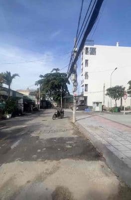 chủ cần bán nhà mặt tiền TL 16 ngay ngã tư ga q 12 Tp HCM