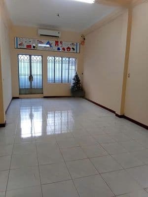 HXH 2MT trước sau Sư Vạn Hạnh, Quận 10/第10郡 Sư Vạn Hạnh(前后双面巷,汽车可进出)
