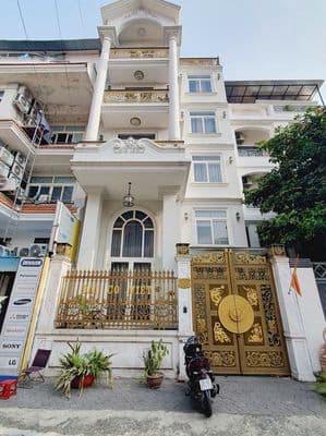 Nhà mới hxh hồ văn huê_7x20m, hầm trệt 4 lầu, thang máy