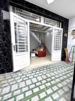Nhà hẻm 96 kho c giá 8 triệu 3pn