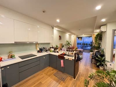 Bán căn hộ Gold View Bến Vân Đồn 2PN nhà nội thất cao cấp sắp ra sổ