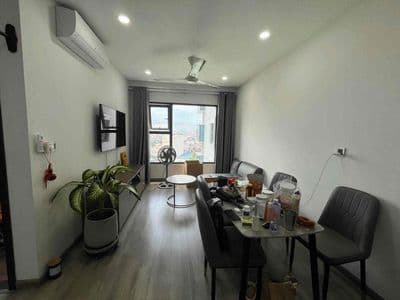 Cho thuê Resgreen 53m2 2pn full nt giá 12tr5 ở liền