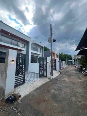 Bán gấp 4 lô đất liền kề gía đầu tư, gần trường thcs thạnh phú