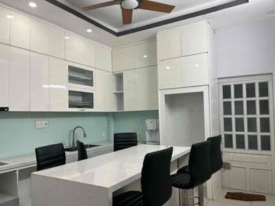 Cho thuê nhà 803 huỳnh tấn phát - 4 tầng - 5pn-3wc full nội thất