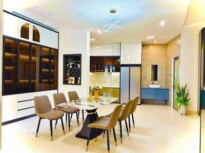 Cho thuê nhà mặt tiền Nguyễn Hữu Thọ, Trung tâm sầm uất