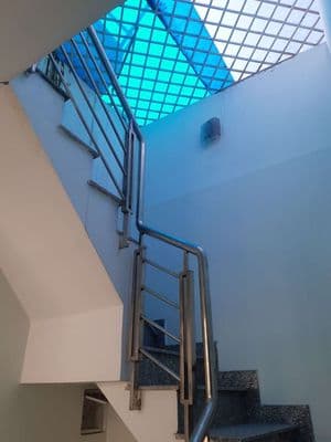 nhà mặt tiền cần bán