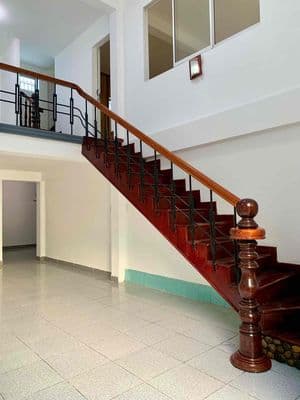 Nhà cho thuê đường Nguyễn Văn Cừ