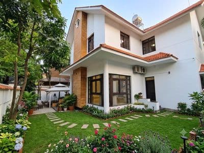 Biệt thự mặt tiền thảo điền quận 2, cho làm nhà hàng, dtsd 1100m2
