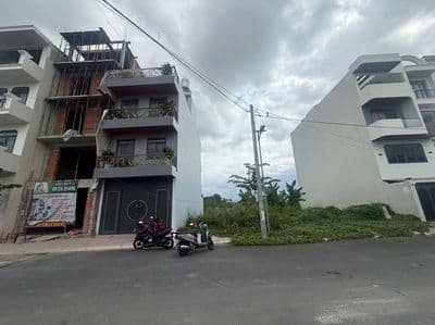 Lô Đất 2 Mặt Tiền Trước Sau Nam Thới 6, Thới Tam Thôn,5.6mx16m, 3.3 Tỷ
