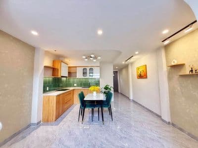 Bán nhà sát đại học duy tân - hoàng văn thái