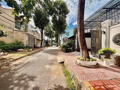 Nhà tân cổ điện cực đẹp nằm kế chợ vượt lũ - f8 - vĩnh long !