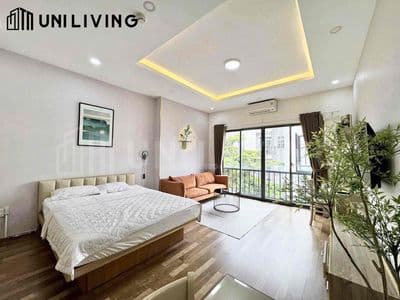 Phòng mới ban công ngay emart phan huy ích