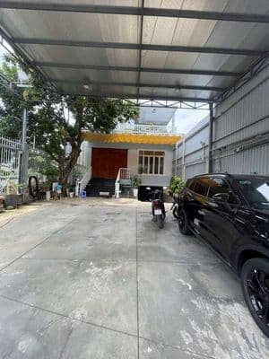 Mặt bằng kinh doanh đa ngành nghề gần ngã ba cây lơn