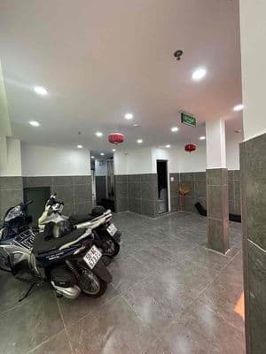 CHDV cao cấp 6 tầng, Khoán 85trieu. Giảm 1ty