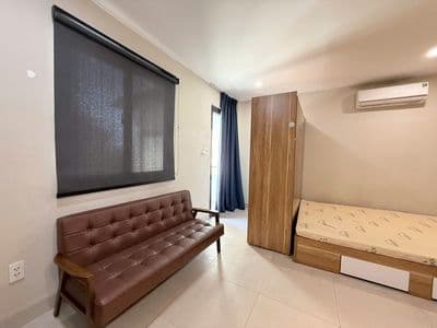 Studio ban công full nội thất