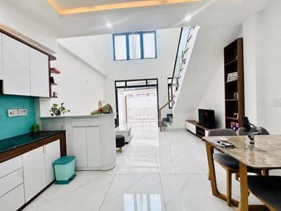 Ngay đoàn thị liên, mỹ phước 3 - 3 tầng -60m2- 8tr/tháng - nhỉnh 2 tỷ