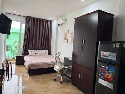 Cho thuê căn hộ đường Đỗ Bí, quận ngũ hành sơn, ban công, gần biển MK