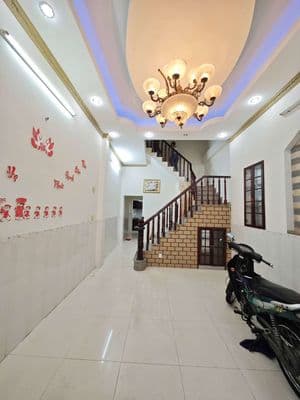 Nhà đẹp hẻm xe hơi - 3pn , 2wc
