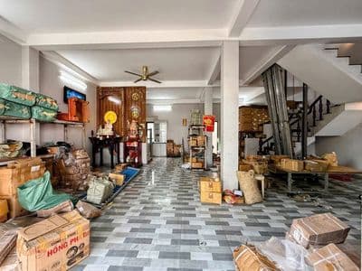 Cho thuê nhà LỚN giá TỐT ngay đại học Nguyễn Tất Thành