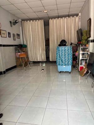 Nhà thuê khu vực hẻm C4 Phạm Hùng