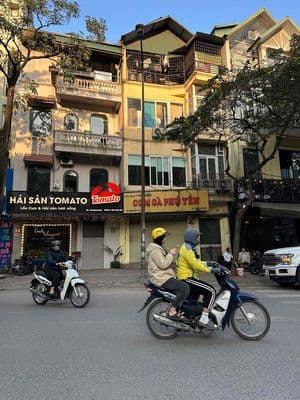 Bân nhà mặt phố kinh doanh sầm uất