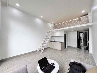 Cho Thuê Căn Hộ Dịch Vụ Ban Công Rộng 35m2 Gần Văn Hiến