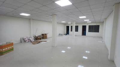 Giá thuê 5$/m2 sàn suốt - gần 300m2 sd - 346 lý thường kiệt, tân bình
