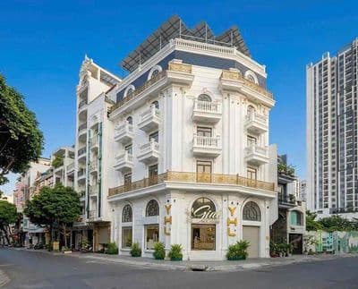 Cho thuê góc 2mt cách mạng tháng tám q10 | 11x16m | hầm + 5 lầu + tm