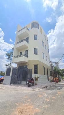 Nhà căn hộ dịch vụ chủ xây tâm huyết cần bán gấp