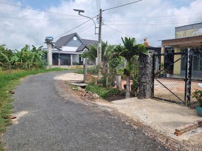 Nhà đẹp đường nhựa ngay KCN Phước Đông. 1,1 tỷ