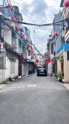 Bán nhà HXH Huỳnh Văn Bánh P13 Phú Nhuận,70m2,4.5x15, 2tầng,gía 13.5tỷ