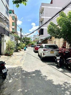 Nhà 2 mặt hẻm – 57m² – 3 tầng btct – 6pn – sát hẻm xe hơi