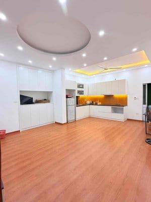 Tân Mai 40m -3 ngủ chỉ 7.2 tỷ nhà 3 thoáng gần ô tô , tiện ích đầy đủ