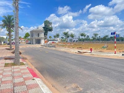 Cần Bán Lô Đất Ngay VSIP 3 Tân Uyên. Sổ Hồng Riêng. Mặt Tiền DT.741