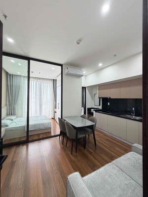 Căn hộ 1 phòng ngủ mới 100% – full nội thất – có ban công
