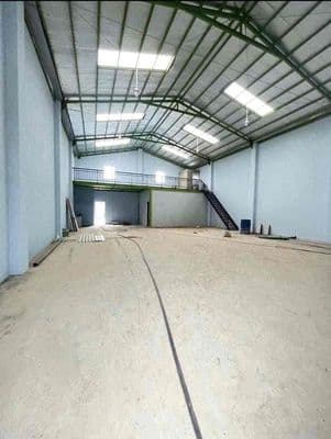 Kho xưởng đẹp mới(525m2)cont 40fix,trần cao 9m