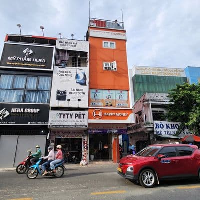 Cho thuê nhà mặt tiền CMT8, 3 tầng 4pn3wc, DTSD: 120m2, KD đa ngành