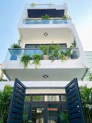 Nhà 4 tầng đường 28 sát vinhomes