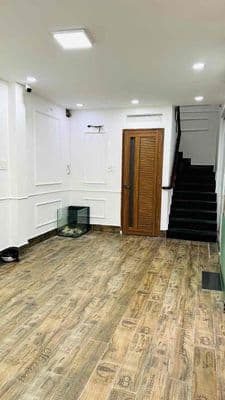 nhà 3 PHÒNg ngủ 8x5 lê hồng phong. sát MẶT TIỀN