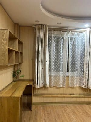 Cho thuê nhà 5 tầng ngõ 175 lạc long quân, gần hồ tây, nhiều tiện ích
