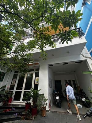 Cho thuê Biệt thự HXH Nguyễn Kiệm, Phú Nhuận 8x17m, 1 trệt 2 lầu