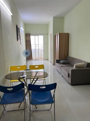 Tìm bạn nữ ở ghép