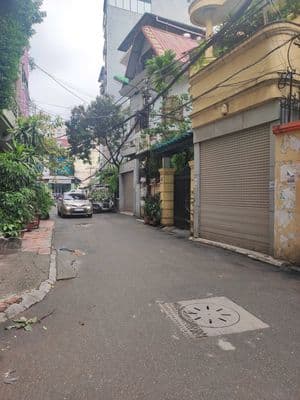 Bán nhà Lạc Long Quân, Cầu Giấy, 6 tầng, thang máy, ô tô tránh