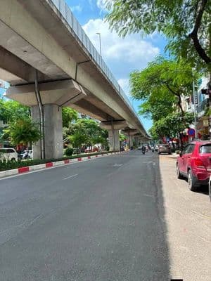 Bán nhà 6 tầng mới, thang máy, Hào Nam, Đống Đa, 32m2, 4 ngủ
