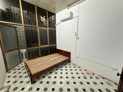 Cho thuê nhà riêng tại 111 Triều Khúc - Giá rẻ, 3 ngủ chỉ 7tr