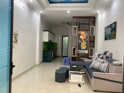 Cho thuê nhà phố Trạm Long Biên, 4.5 tầng, full nội thất