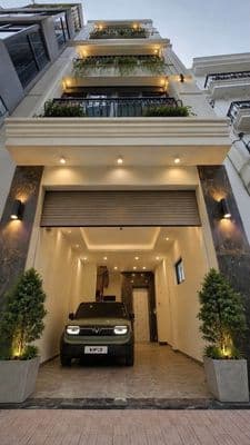 Bán nhà Việt Hưng 45m2, 6 tầng thang máy, ô tô vào nhà