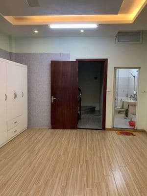 Cho thuê MP Phạm Ngọc Thạch, Đống Đa, vỉa hè để xe