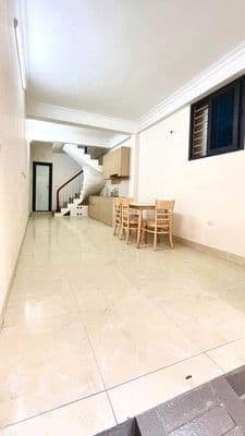 Cho thuê nhà 35m² Ngõ 89 Lạc Long Quân, 2 tầng, 7.8tr
