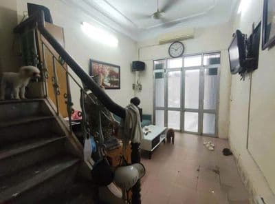 Cho thuê nhà 3 ngủ Ngọc Hà, ô tô đỗ cửa, 11tr